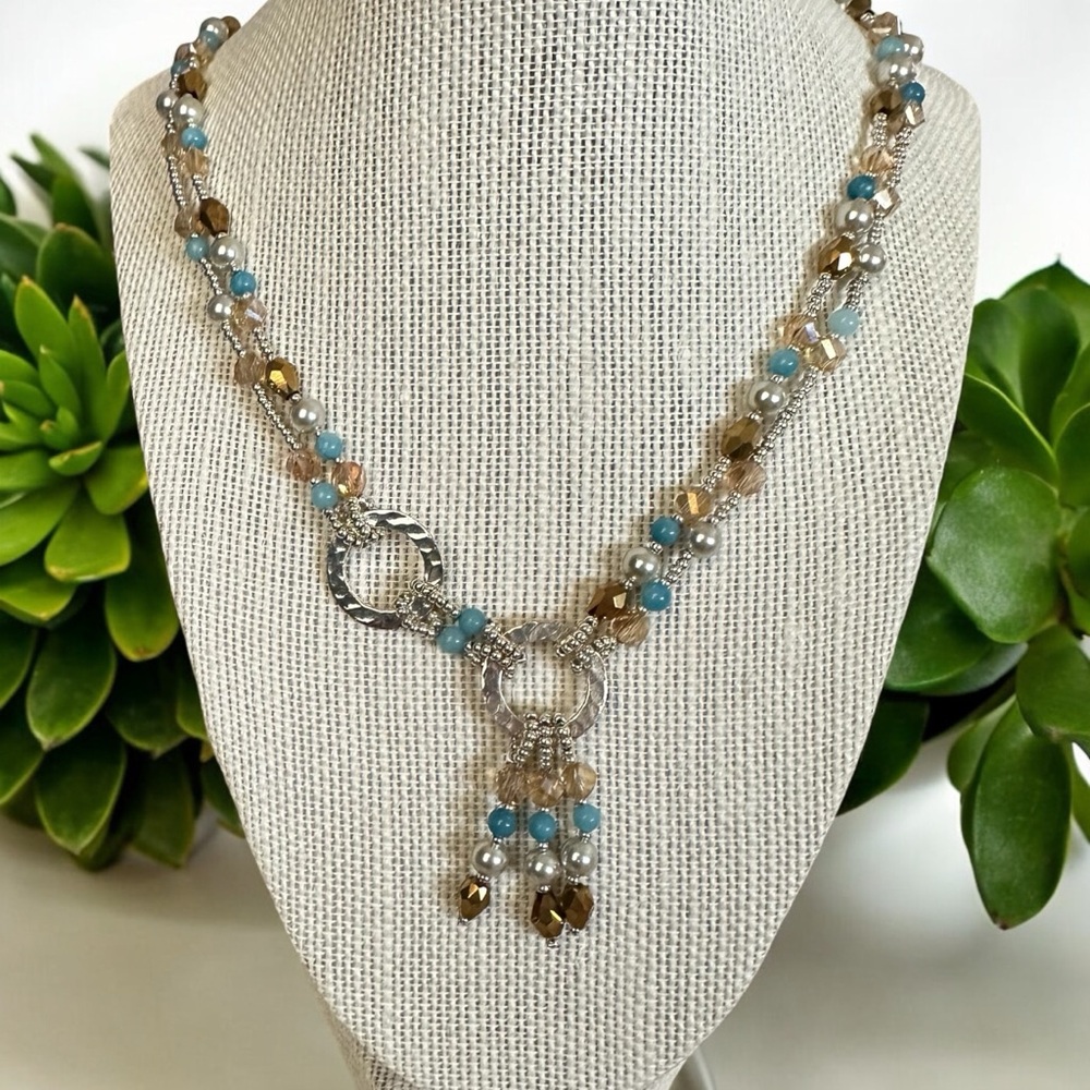NEW Handmade Crystal and seed bead necklace.‎ Tasseled silver toned accents